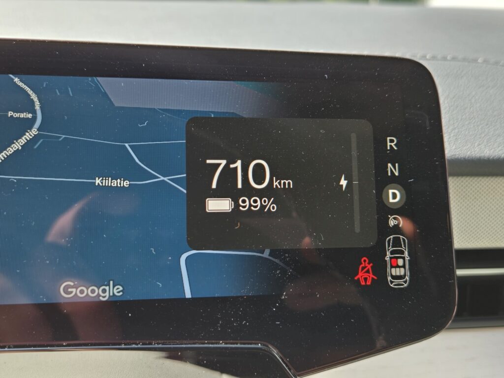 Volvo ES90, image 18