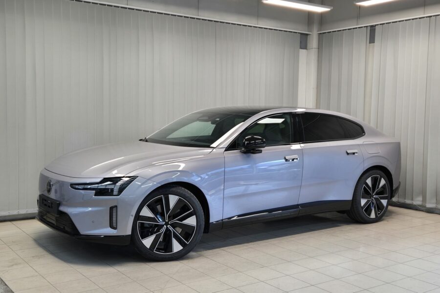 Volvo ES90, image 2