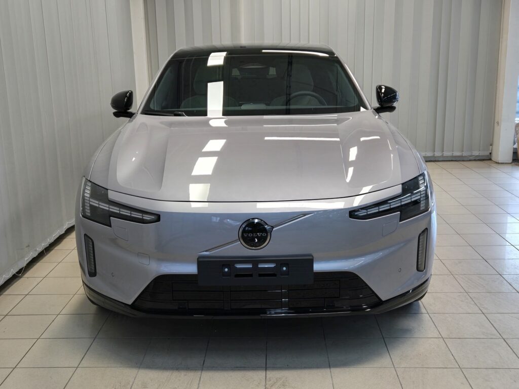 Volvo ES90, image 3