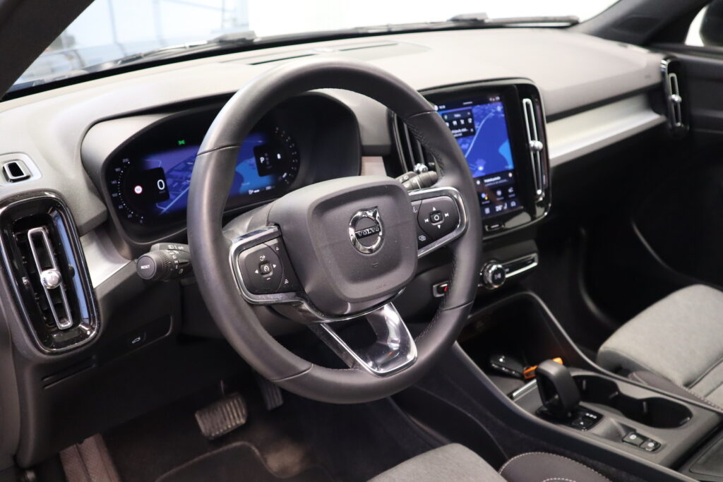 Volvo XC40, image 11