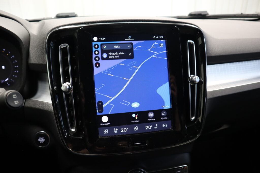 Volvo XC40, image 13