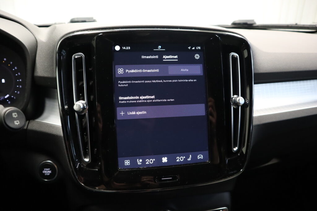 Volvo XC40, image 14