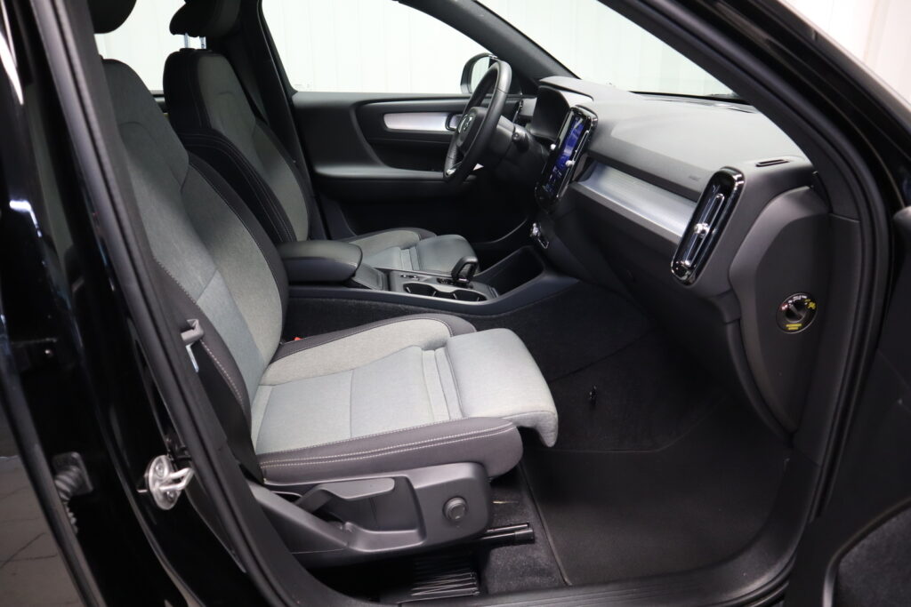 Volvo XC40, image 7