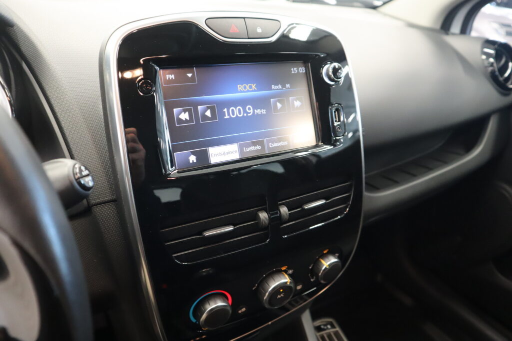 Renault Clio, image 12