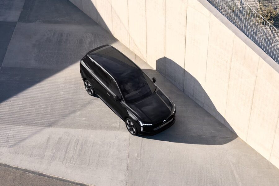 Volvo EX90, image 1