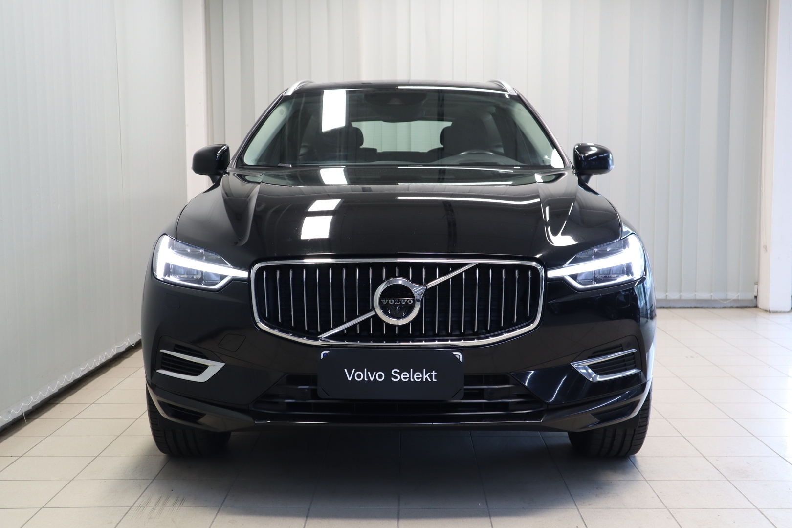 Volvo XC60 T8 TwE AWD Inscription aut 2020, kuva 3/33