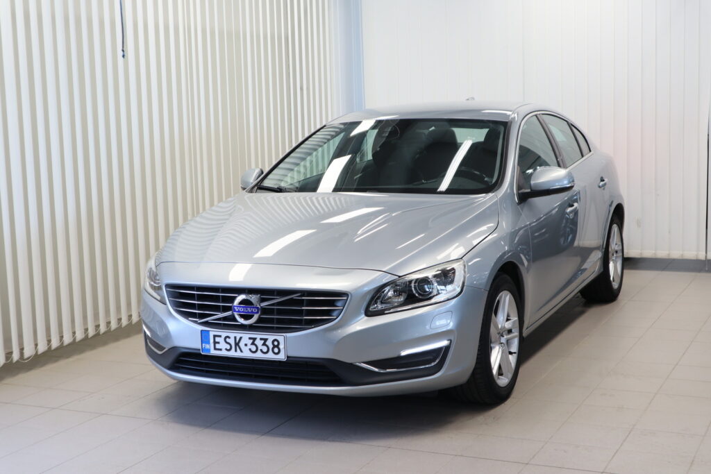 Volvo S60, image 1
