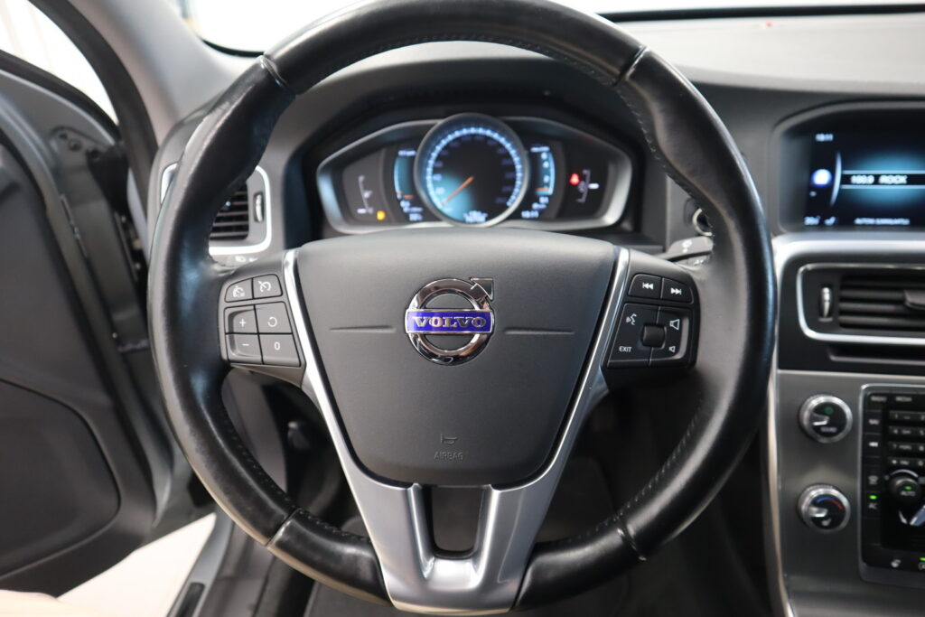 Volvo S60, image 11