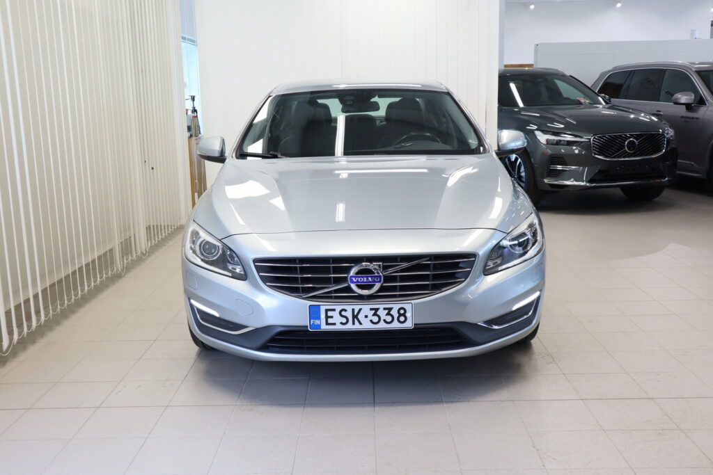 Volvo S60, image 2