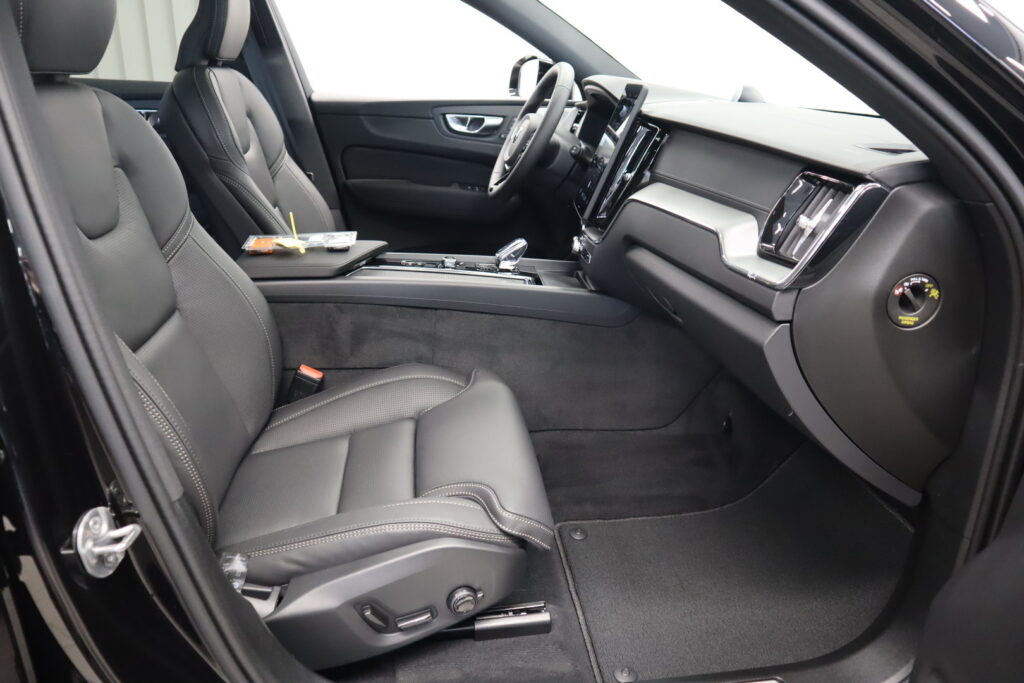 Volvo XC60, image 9