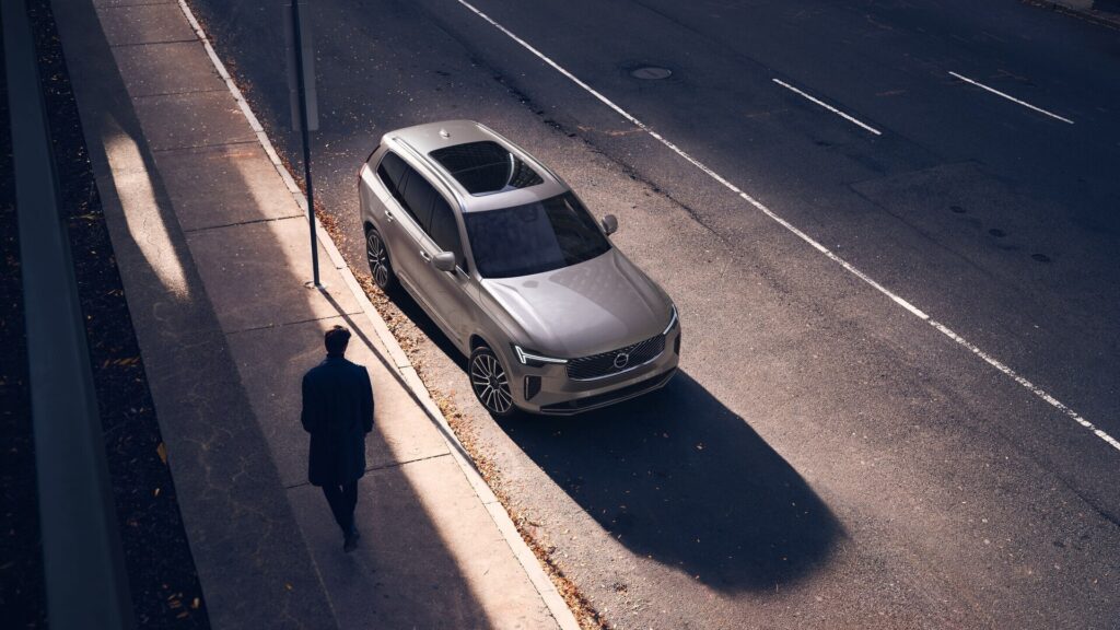 Volvo XC90, image 2