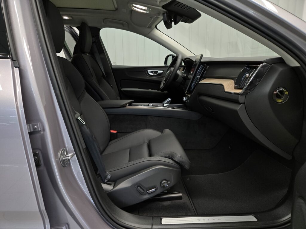 Volvo XC60, image 10
