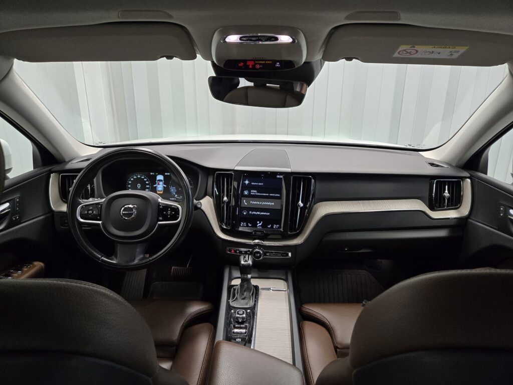 Volvo XC60, image 10