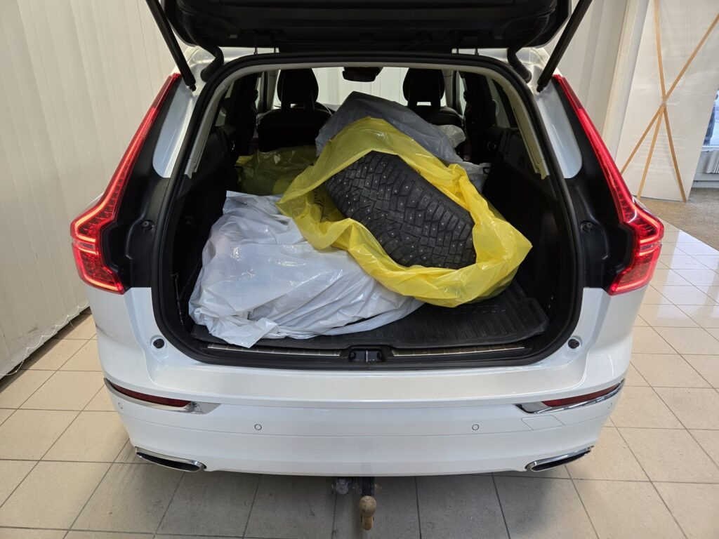 Volvo XC60, image 17