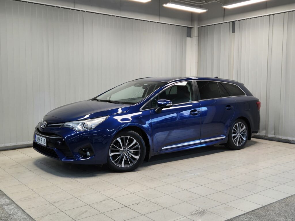 Toyota Avensis, image 2