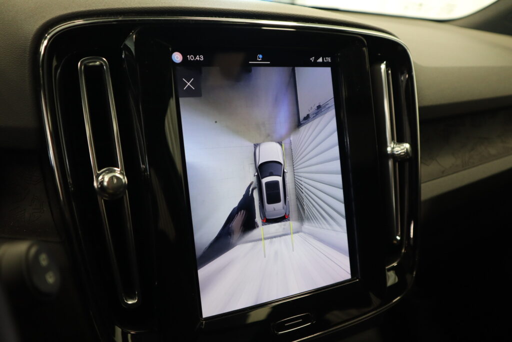Volvo XC40, image 10