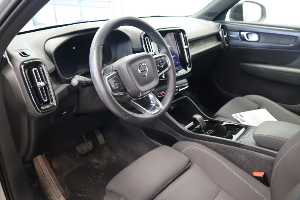 Volvo XC40, image 5