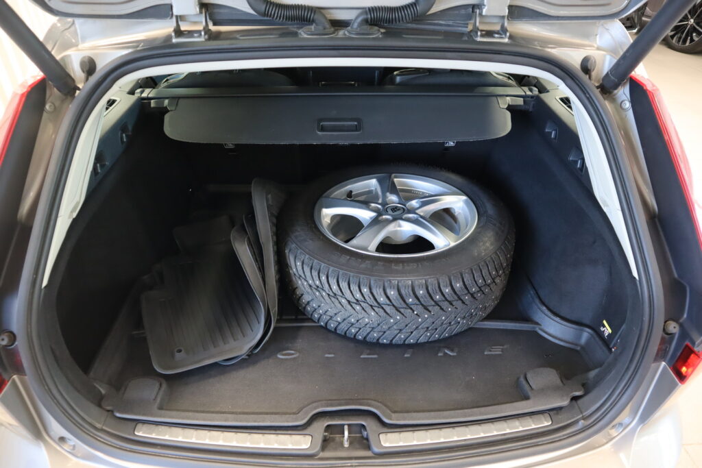 Volvo V60, image 17