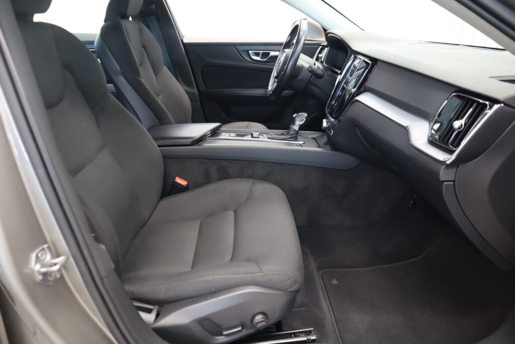 Volvo V60, image 9