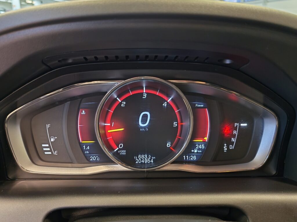 Volvo XC60, image 10
