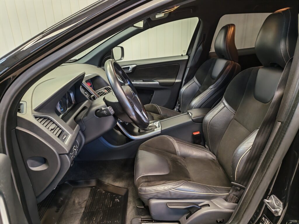 Volvo XC60, image 11
