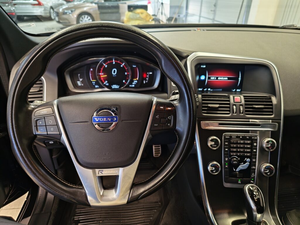 Volvo XC60, image 9