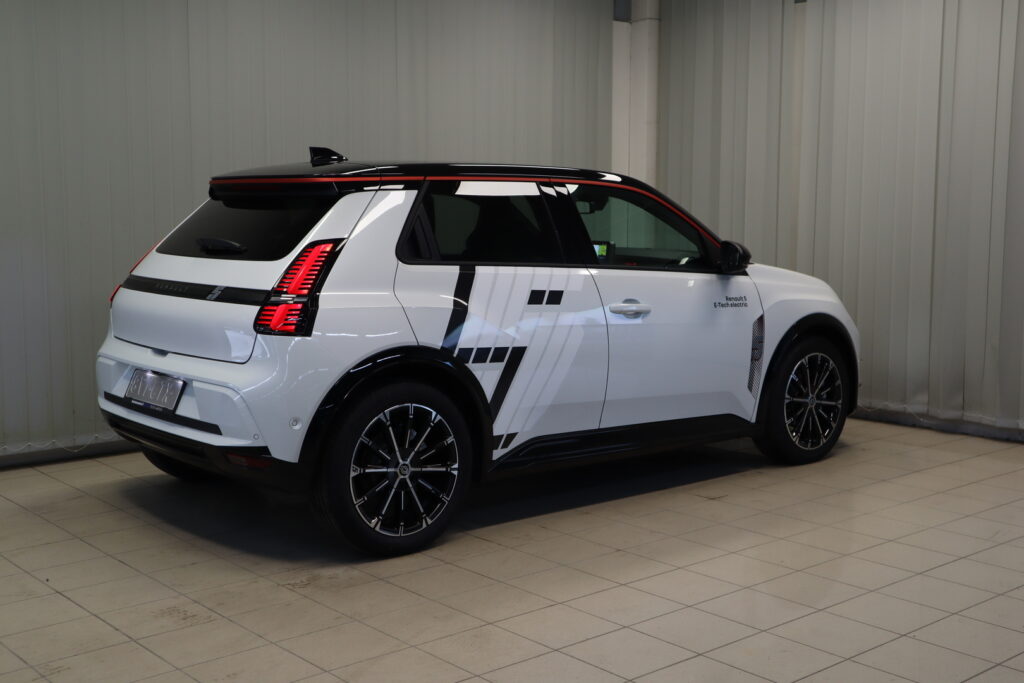 Renault 5, image 6