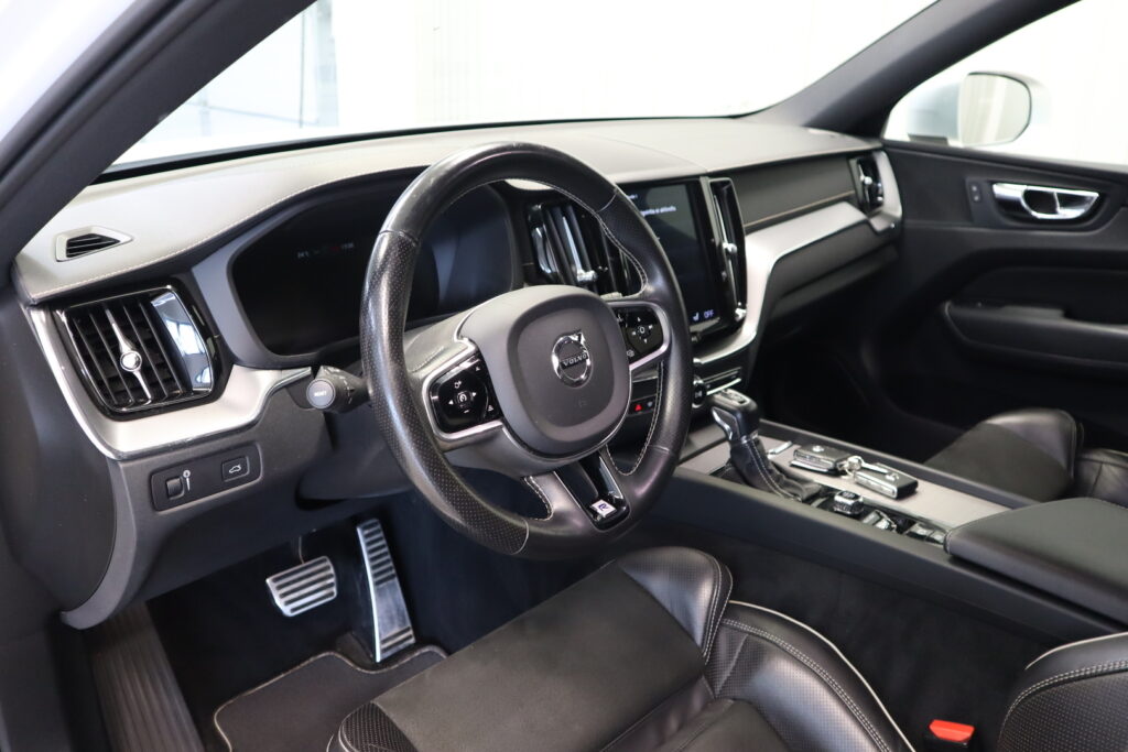 Volvo XC60, image 10