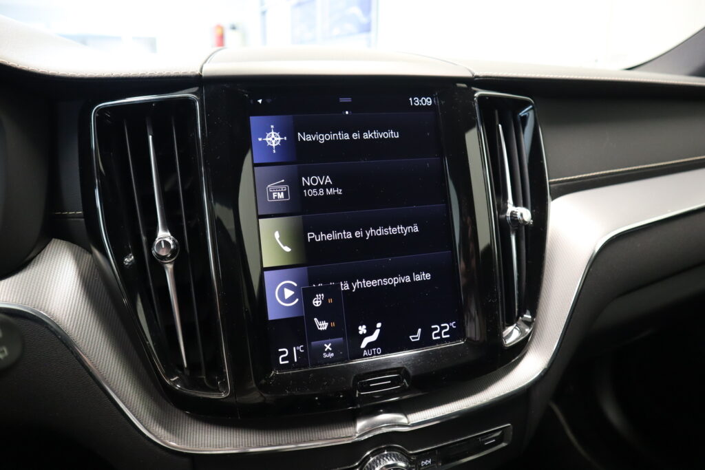Volvo XC60, image 13