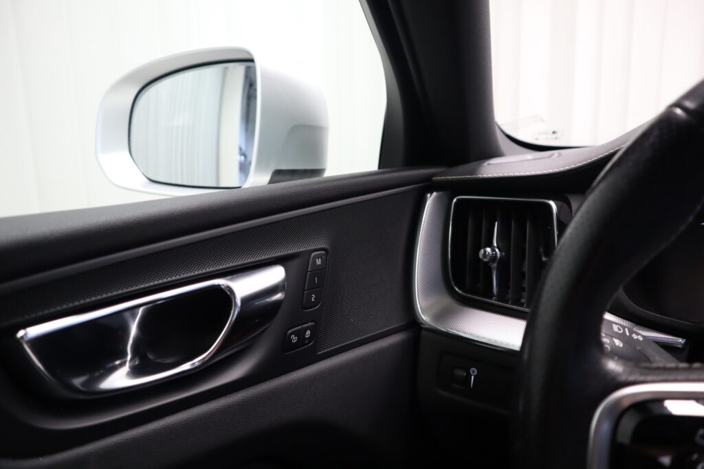 Volvo XC60, image 19