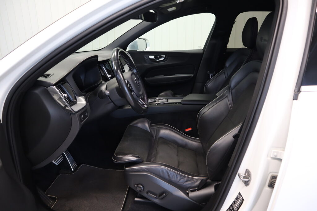 Volvo XC60, image 9