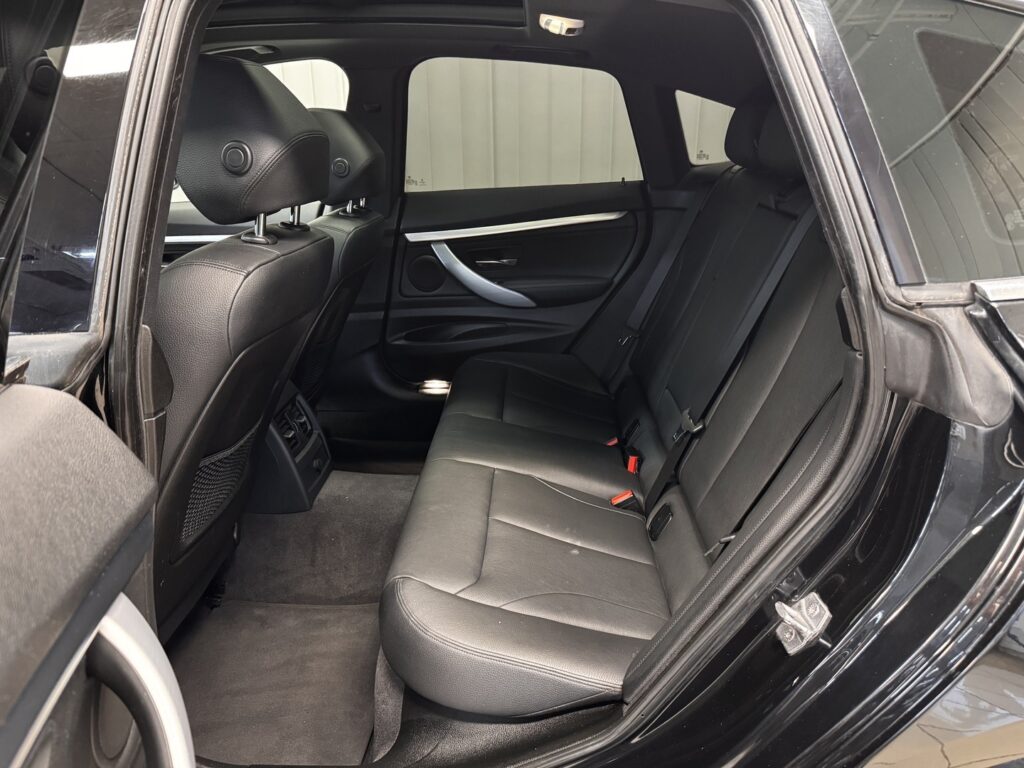 BMW 330, image 8