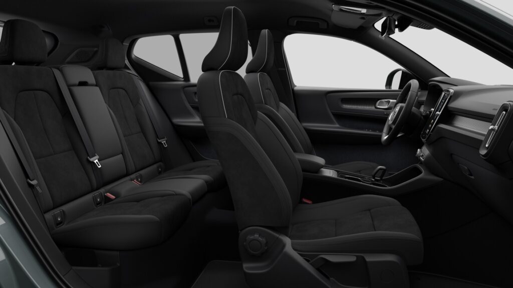 Volvo EX40, image 2