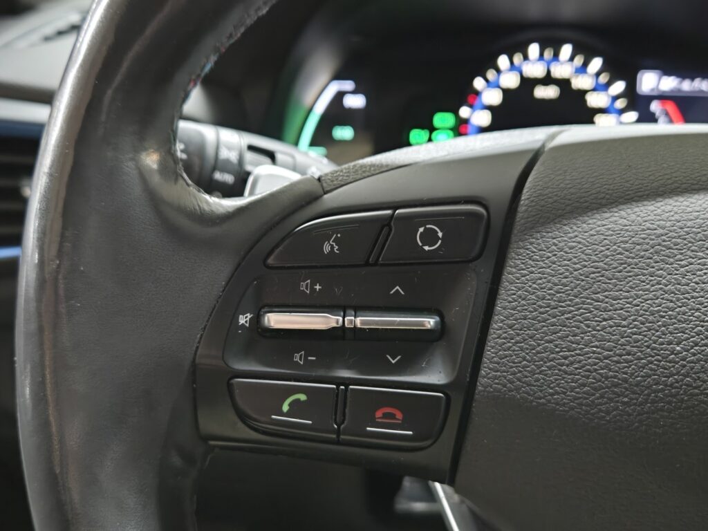Hyundai IONIQ hybrid, image 11