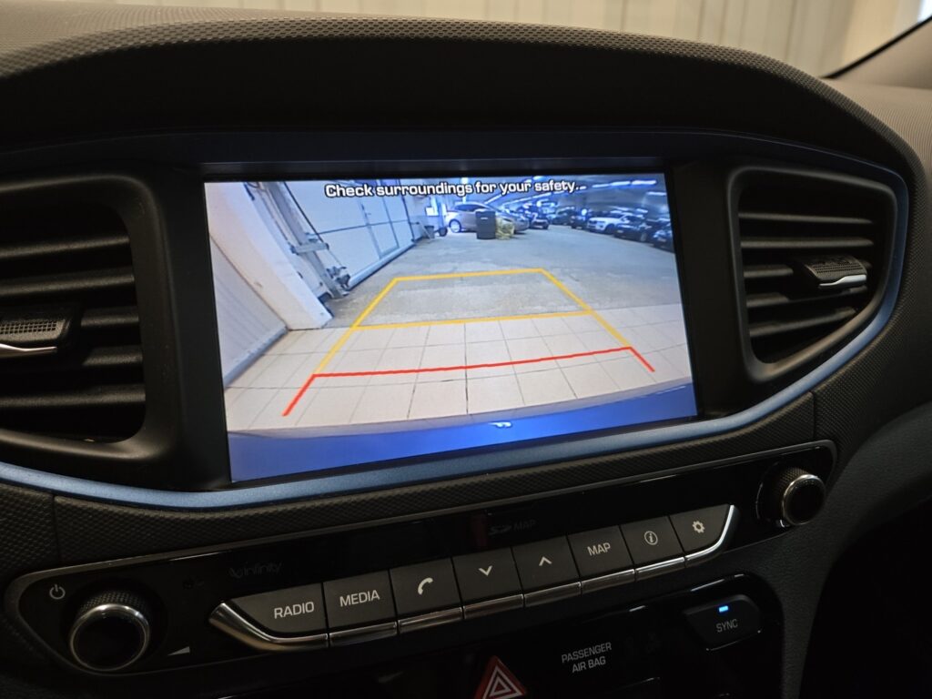 Hyundai IONIQ hybrid, image 15