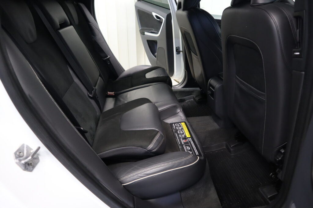Volvo XC60, image 22