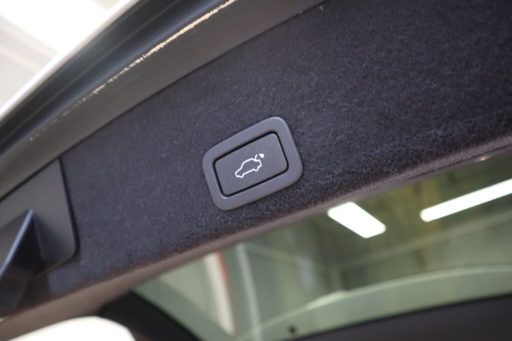 Volvo XC60, image 23