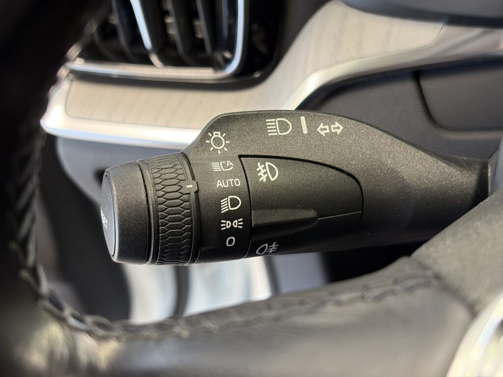 Volvo V60, image 12