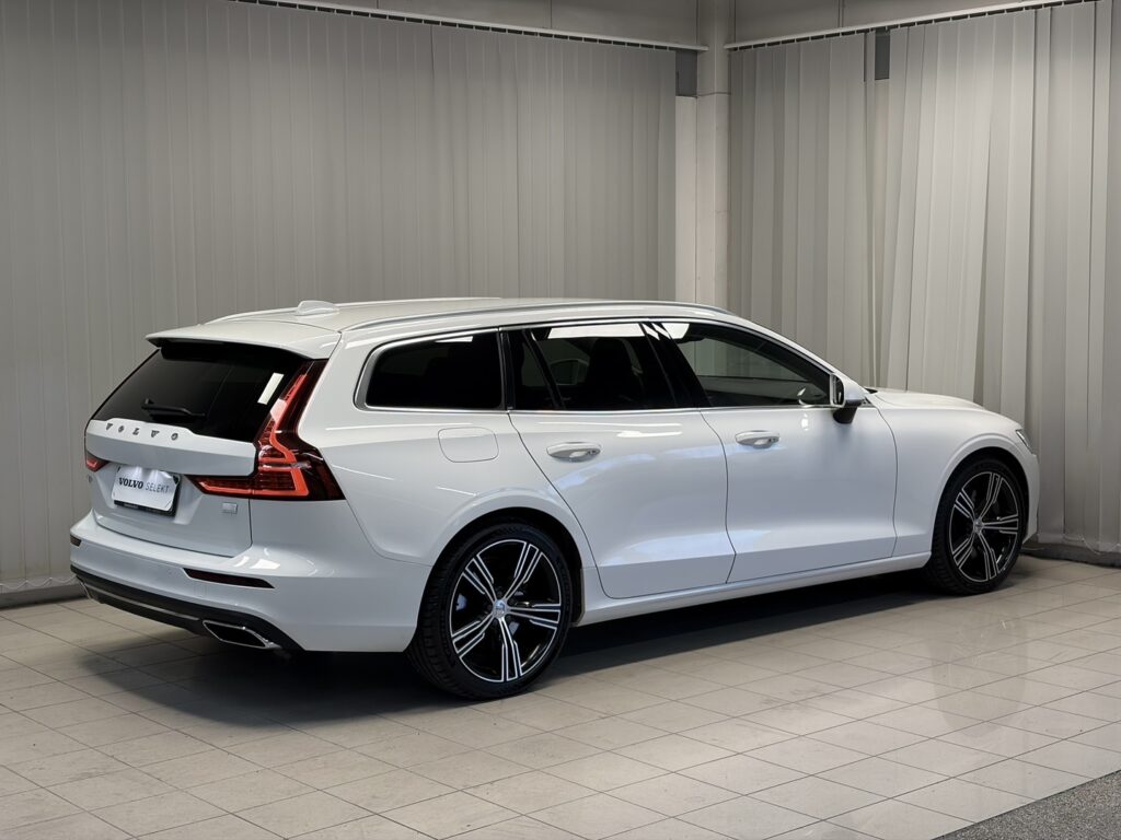 Volvo V60, image 3