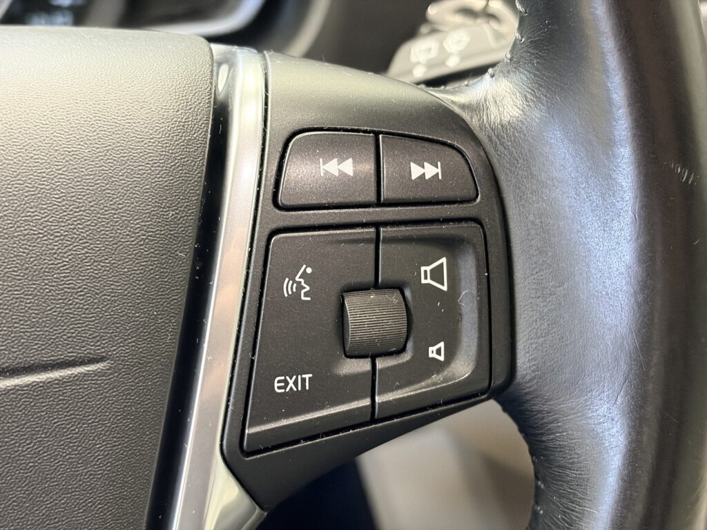 Volvo V40, image 14