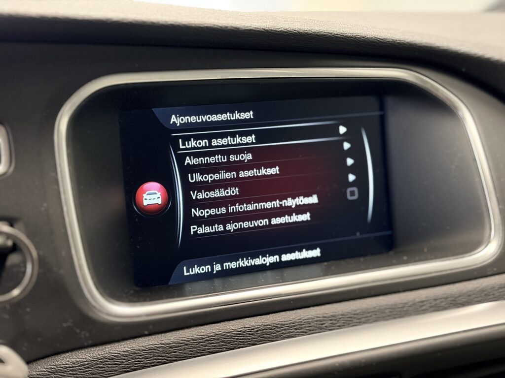 Volvo V40, image 15
