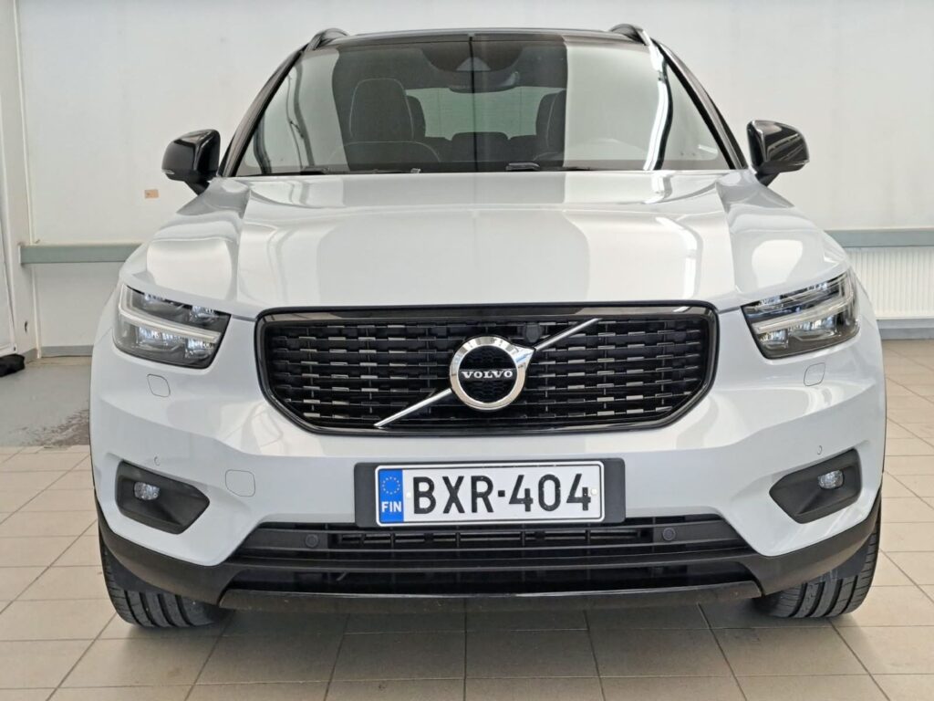 Volvo XC40, image 2