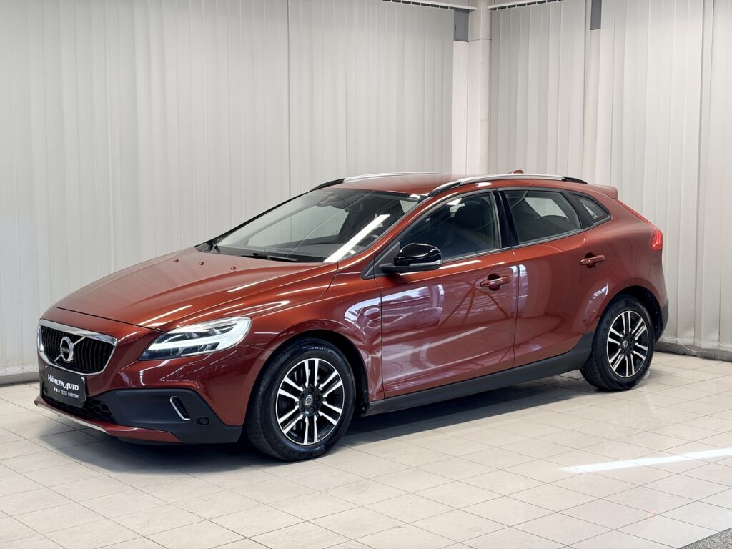 Volvo V40 Cross Country, image 2