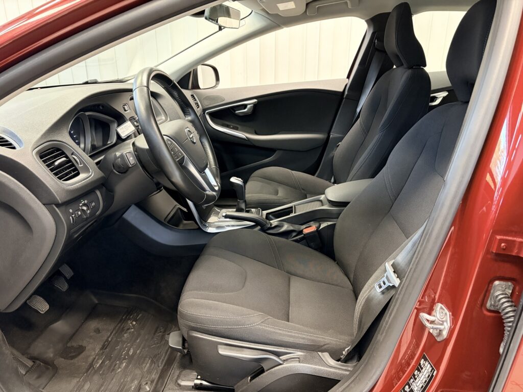 Volvo V40 Cross Country, image 7