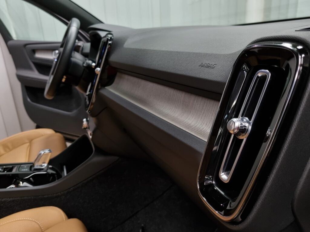 VOLVO XC40, image 10