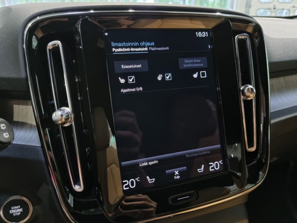 VOLVO XC40, image 13