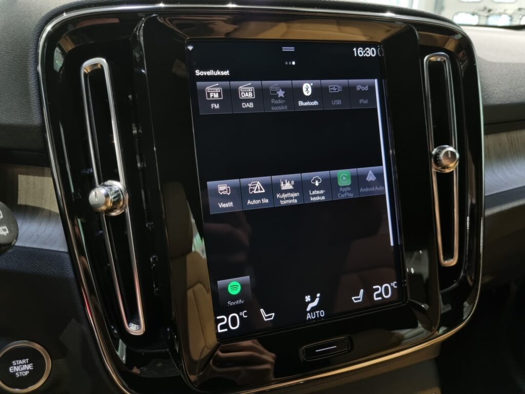 VOLVO XC40, image 16