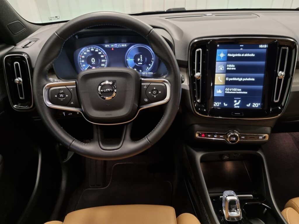 VOLVO XC40, image 6