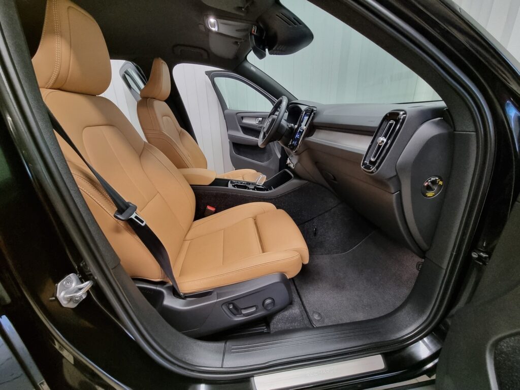 VOLVO XC40, image 9