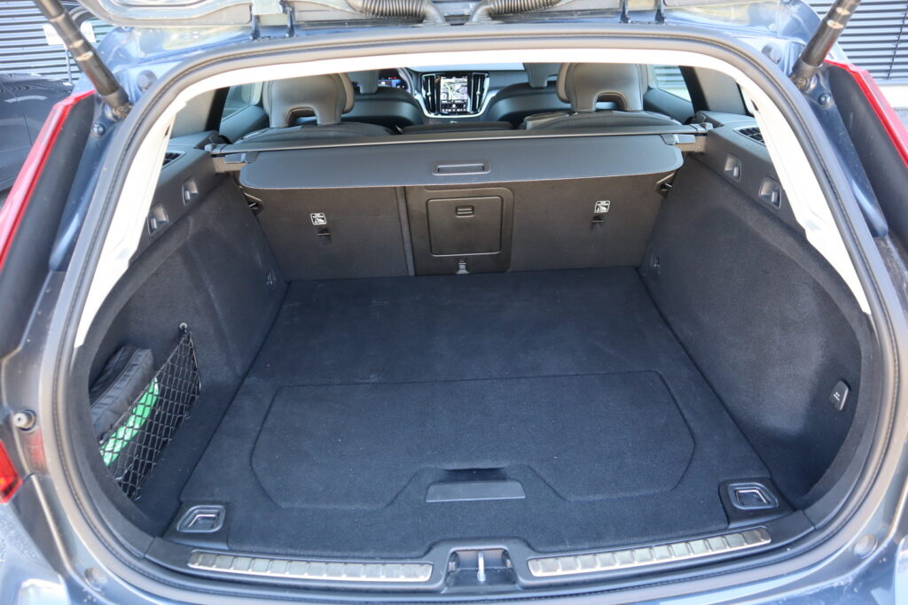 Volvo V60, image 11